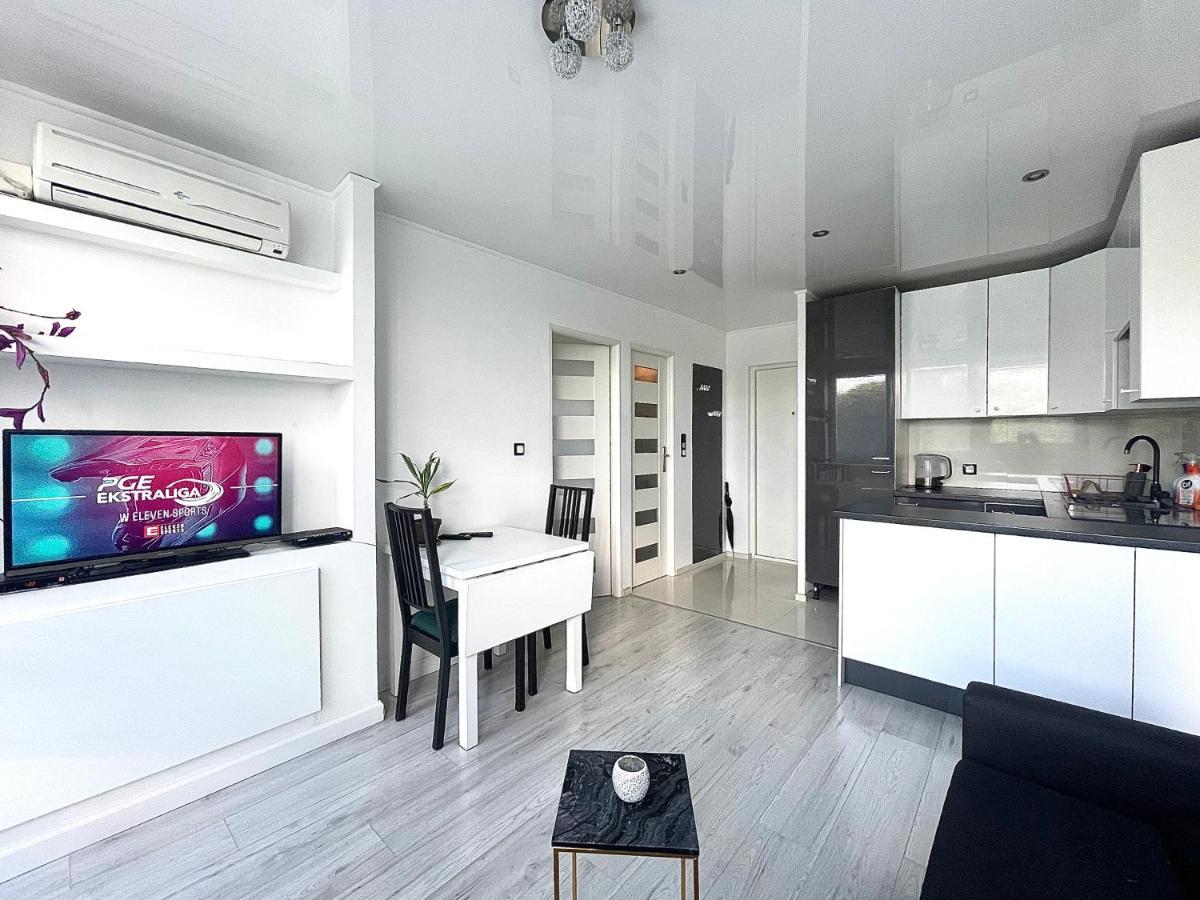 Sasi - Cozy Apartment For 6 People In Centre Varsóvia Exterior foto